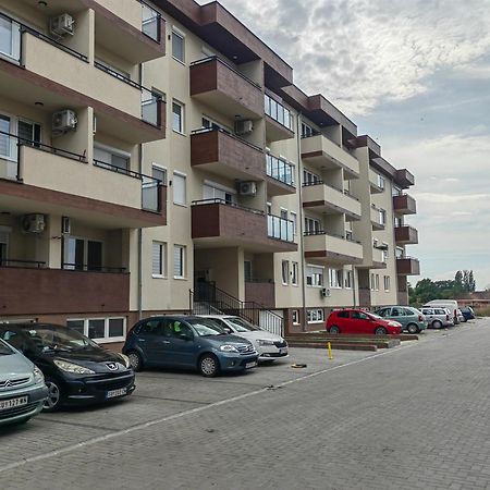 Road Warriors Apartment Subotica Eksteriør bilde